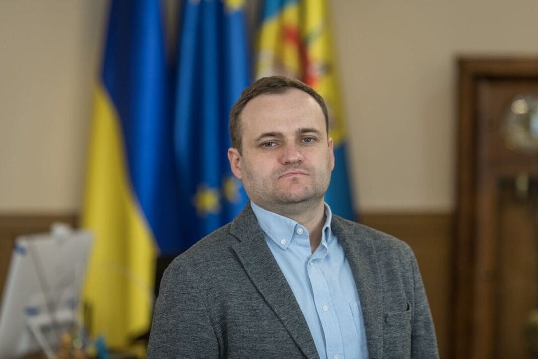 Олексій Кулеба під час офіційного заходу уряду України