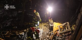 Пошкоджена електроінфраструктура після ракетного удару по Україні