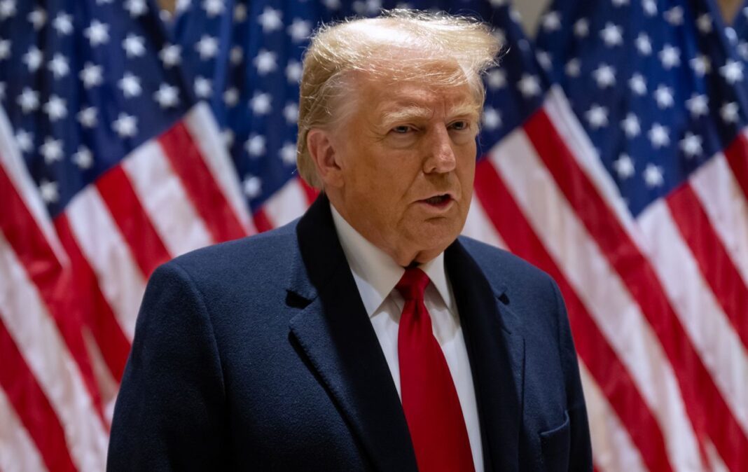 Президент США Дональд Трамп під час виступу у Вашингтоні заявляє про новий план завершення війни в Україні