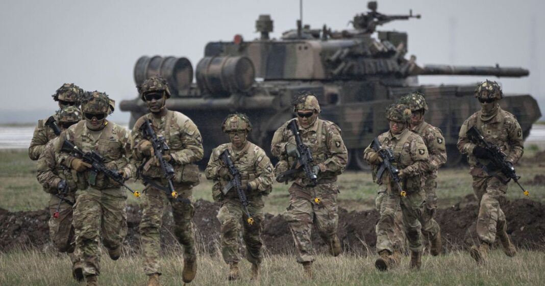 Військові НАТО