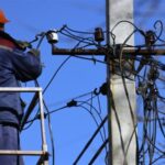 Масові відключення світла та низька напруга в областях