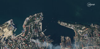 Супутниковий знімок військово-морської бази в Чорноморському, Крим