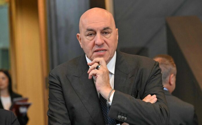 Міністр оборони Італії Гвідо Крозетто оголошує про новий пакет допомоги Україні