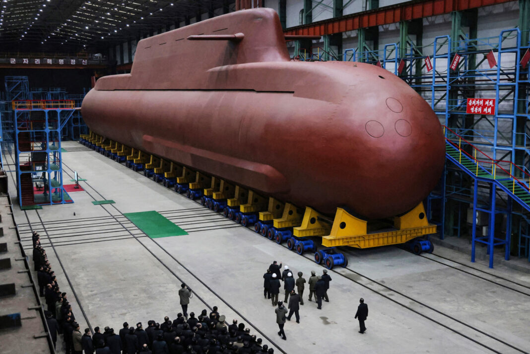 251224-submarine-north-korea-vl-957p-3693e0 Корпус ядерного підводного човна КНДР на верфі