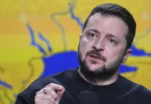 Володимир Зеленський під час виступу на пресконференції