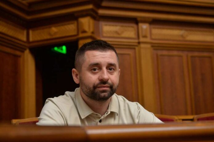 Давид Арахамія повідомляє про відновлення роботи Державного реєстру виборців