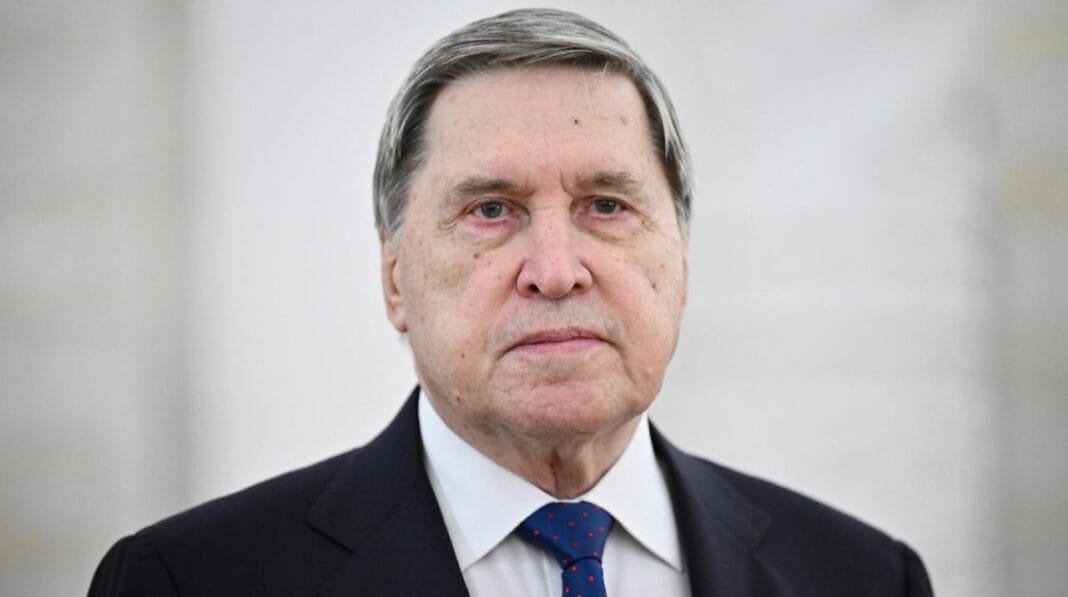 Помічник президента росії Юрій Ушаков під час заяви у кремлі