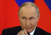 Президент росії путін на тлі економічного спаду