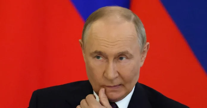 Президент росії путін на тлі економічного спаду