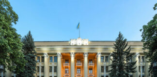 Будівля державного підприємства «Південмаш» у Дніпрі