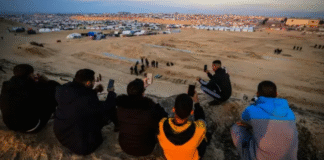 iPhone 17 Pro Max sales in Gaza despite humanitarian crisis