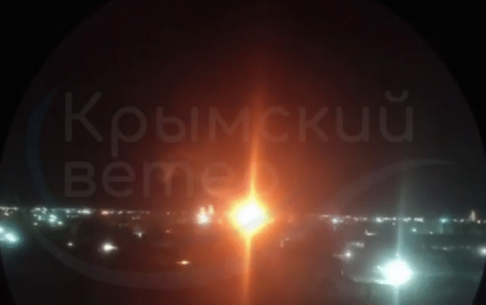 Screenshot_4 Вибух у нічному небі над окупованим Кримом