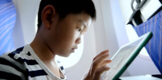 Смартфон із месенджером в Китаї