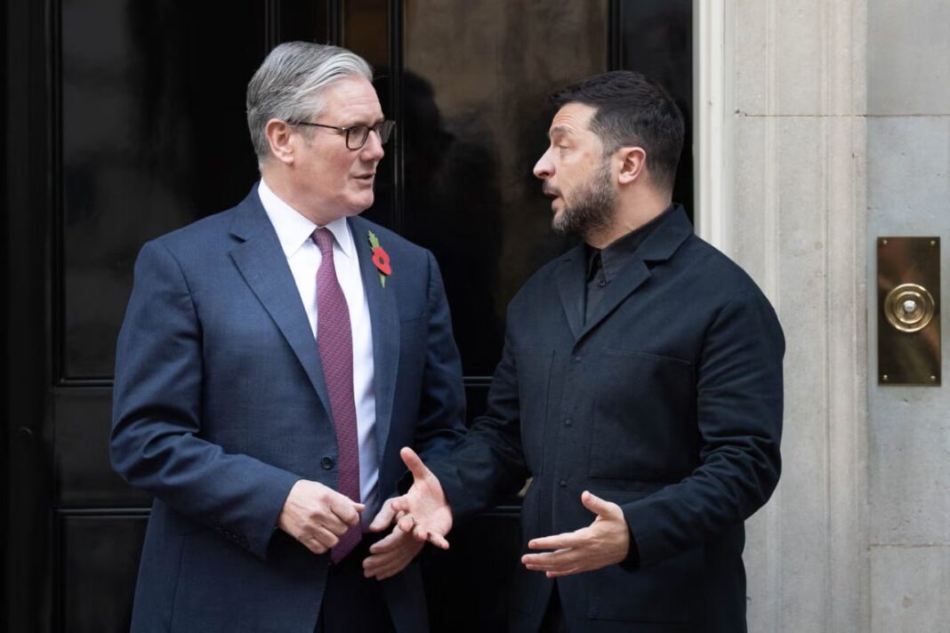 Зеленський і Кір Стармер під час розмови в Лондоні