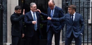 Зеленський, Стармер, Макрон і Мерц під час зустрічі в Лондоні