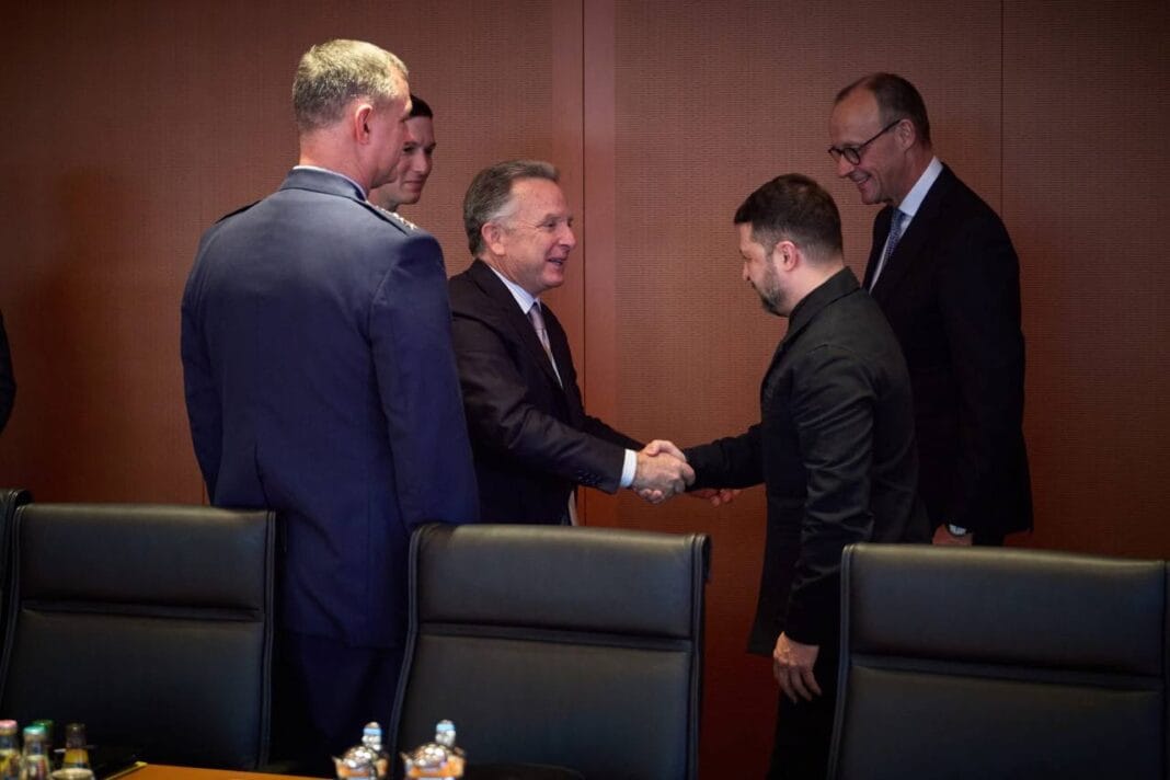 Переговори Володимира Зеленського з представниками США та канцлером Німеччини в Берліні