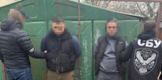 Затримання підозрюваних у незаконному переправленні чоловіків через кордон