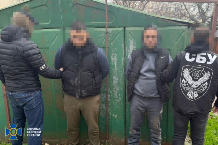 Detention of suspects in the smuggling of men across the border