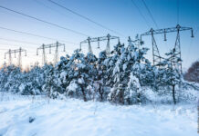 Лінії електропередач в Україні взимку