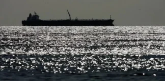 Російський дрон вдарив по цивільному судну поблизу Одеси Російський дрон у Чорному морі влучив у танкер під прапором Панами