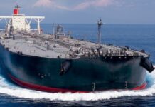 Танкер із нафтою на тлі санкцій проти росії