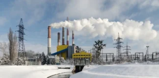 Energy facility and repair work in winter