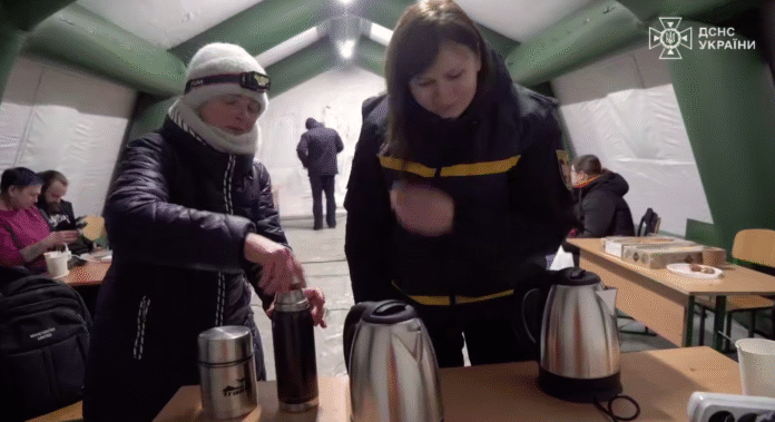 Screenshot_1 SES mobile point of resilience with tents and people