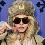 Мадонна показалась із радянською символікою