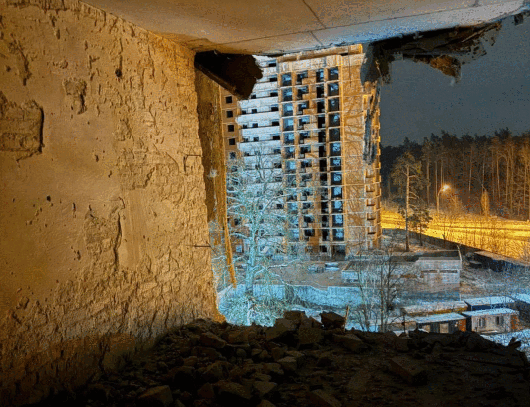 Screenshot_3 Наслідки російської атаки на житлову забудову в Києві