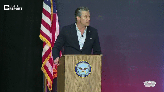 Міністр оборони США Піт Гегсет під час публічного виступу