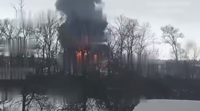 Пожежа після удару по об’єкту нафтопроводу на Львівщині