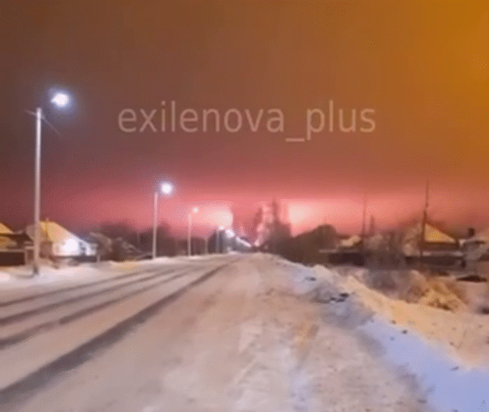 Пожежа на військовому складі в росії після атаки дронів