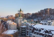 Житлові будинки в Києві з електричним опаленням взимку