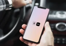 У «Дії» з’явиться пошук роботи Застосунок «Дія» на екрані смартфона