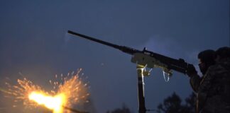 Українська ППО відбиває атаку дронів РФ уночі