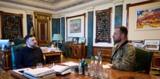 Володимир Зеленський та Євгеній Хмара під час зустрічі