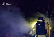 Наслідки удару російських безпілотників по житловому будинку на Сумщині