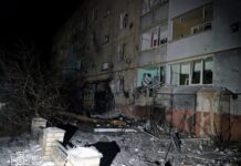 Наслідки удару дронів по житловому будинку на Харківщині