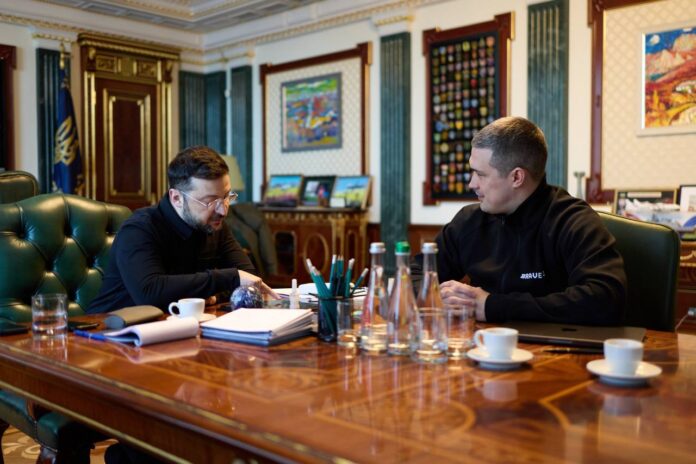 Володимир Зеленський і Михайло Федоров під час робочої зустрічі