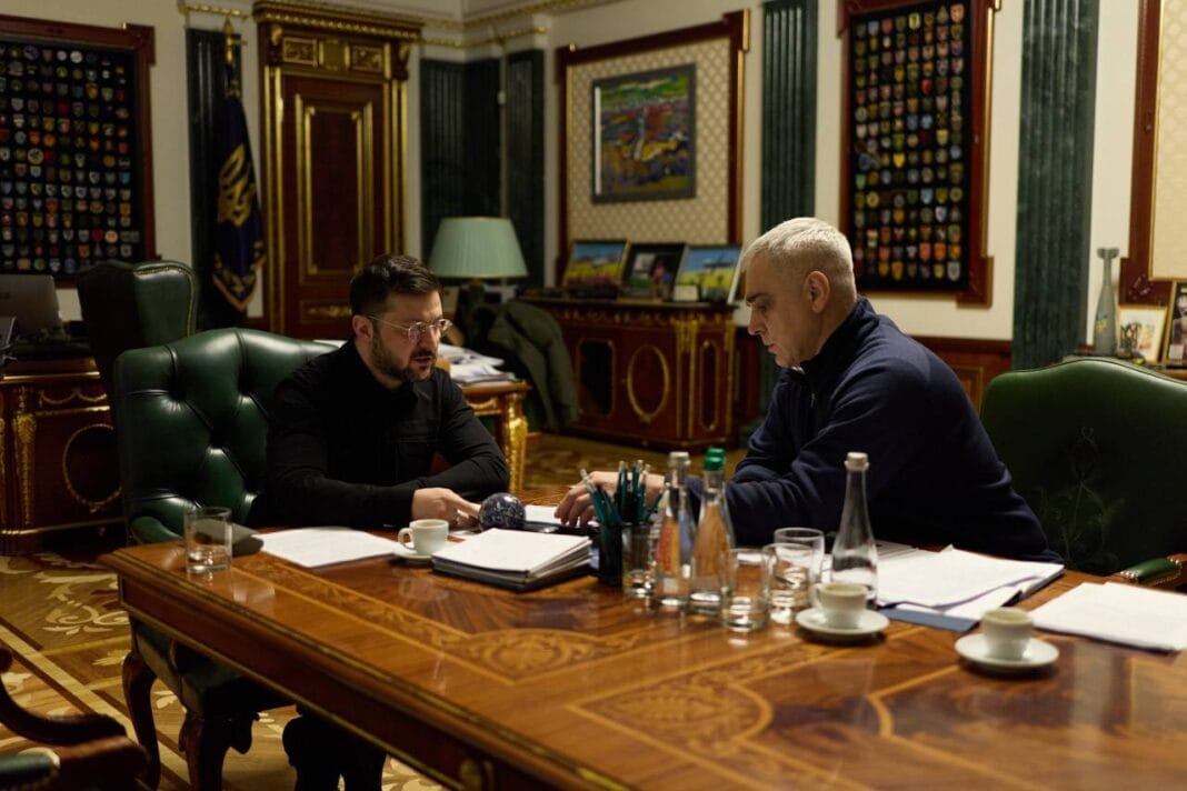 Володимир Зеленський після доповіді в Офісі президента