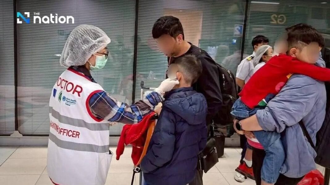 Перевірка пасажирів в аеропорту