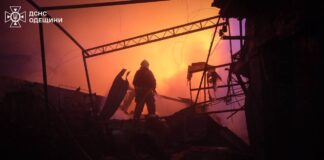 Пожежа після російського удару по об’єктах в Одеській області