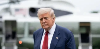 Дональд Трамп під час публічної заяви