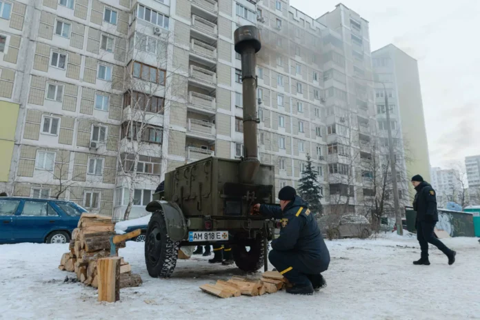 Комунальна криза на Троєщині після ударів по ТЕЦ
