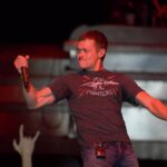 Помер фронтмен 3 Doors Down Бред Арнольд