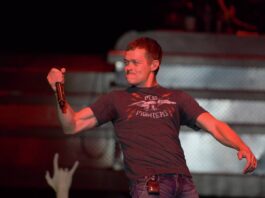 3 Doors Down Бред Арнольд