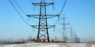 Лінії електропередач зимою