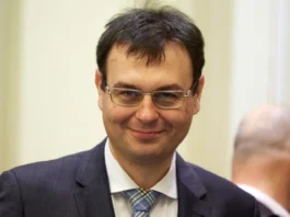 ГЕТМАНЦЕВА ЗВИНУВАТИЛИ У ПРОСУВАННІ ПРОРОСІЙСЬКИХ КАНАЛІВ Данило Гетманцев під час виступу