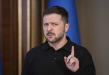 Зеленський думає про другий термін President of Ukraine Volodymyr Zelenskyy during his address