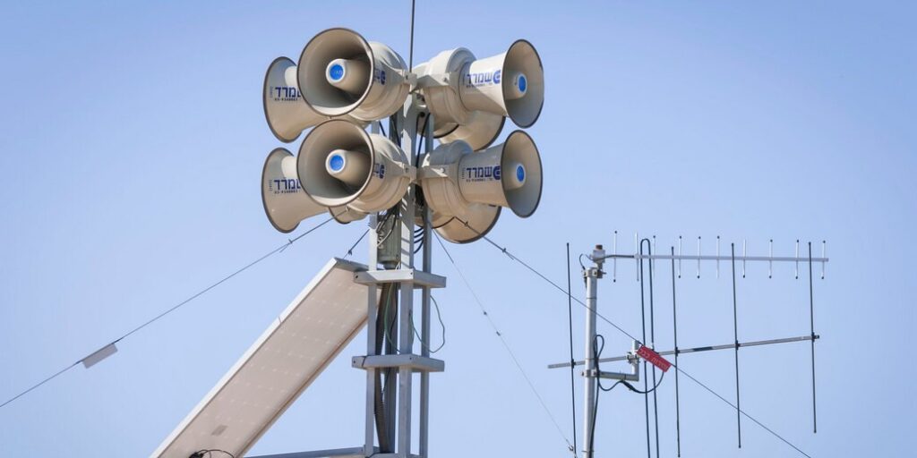 209853-1_large-1024x512 Air raid sirens in Israel after strikes on Iran